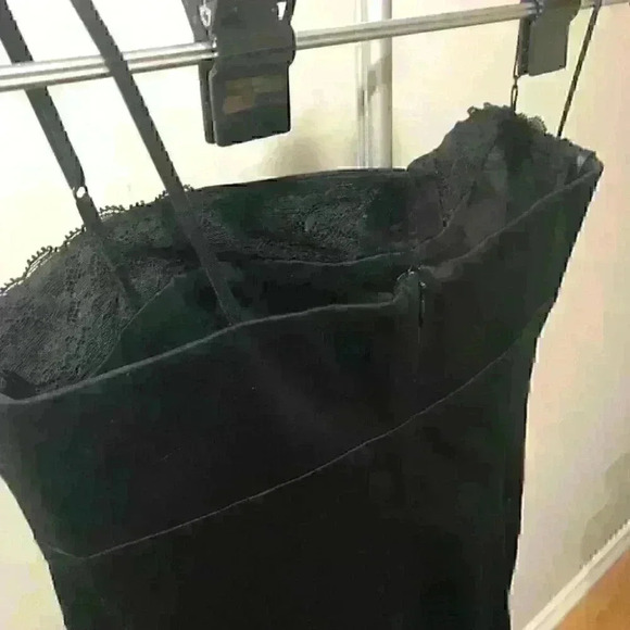 Laundry by  Shelli Segal - Picture 4 of 7